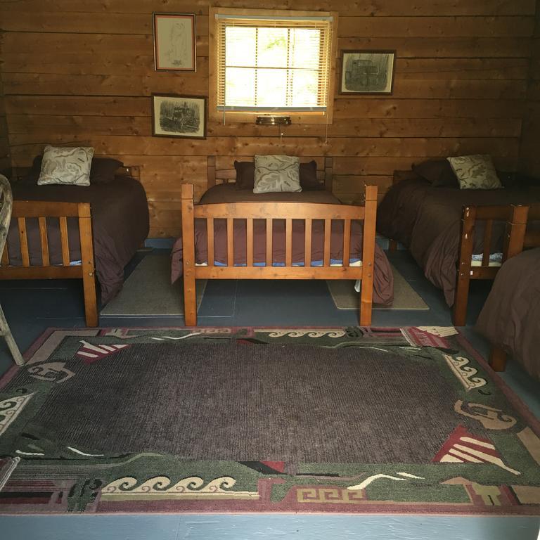 Six Mile River Resort Tagish Eksteriør bilde